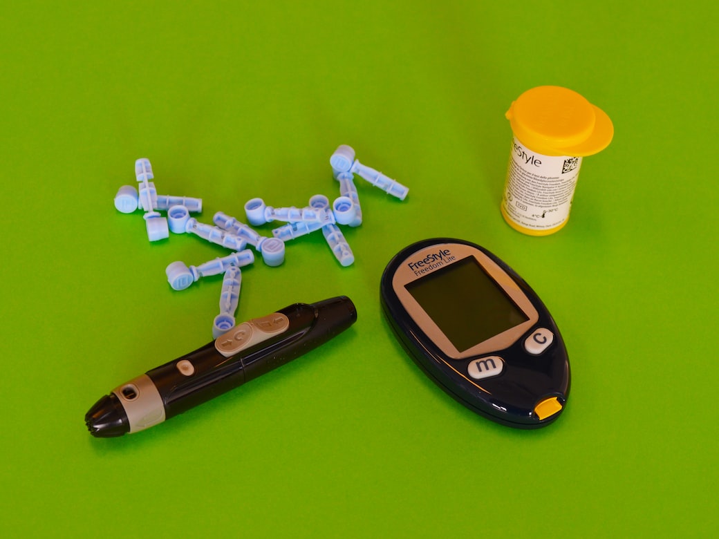 Bloog sugar tester with diabetes medecine